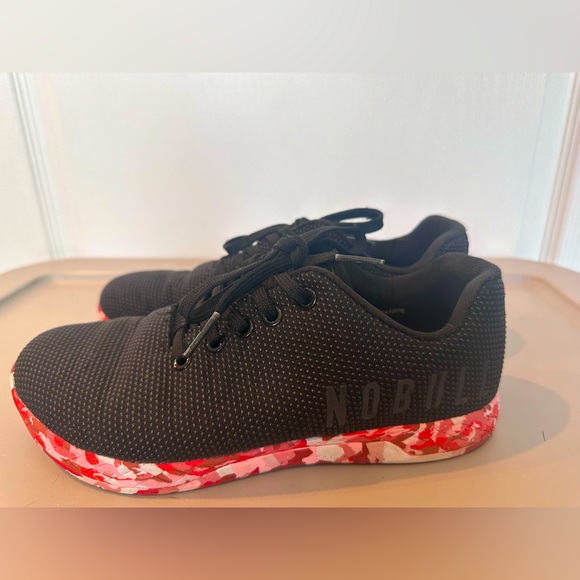 Nobull Trainers Black Red Camo - Picture 1 of 3